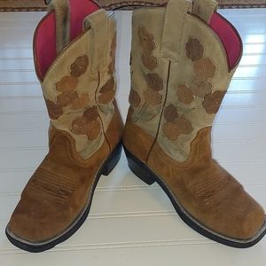 ARIAT boots